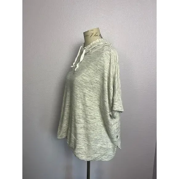 Tahari Oversized Hoodie Short Sleeved Womens - Picture 4 of 8